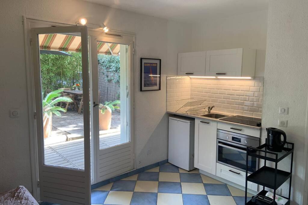 Les Bains De Mer Yourhosthelper Apartment Bandol Exterior foto